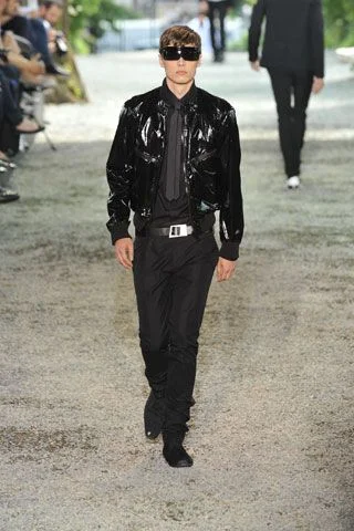 Look 3